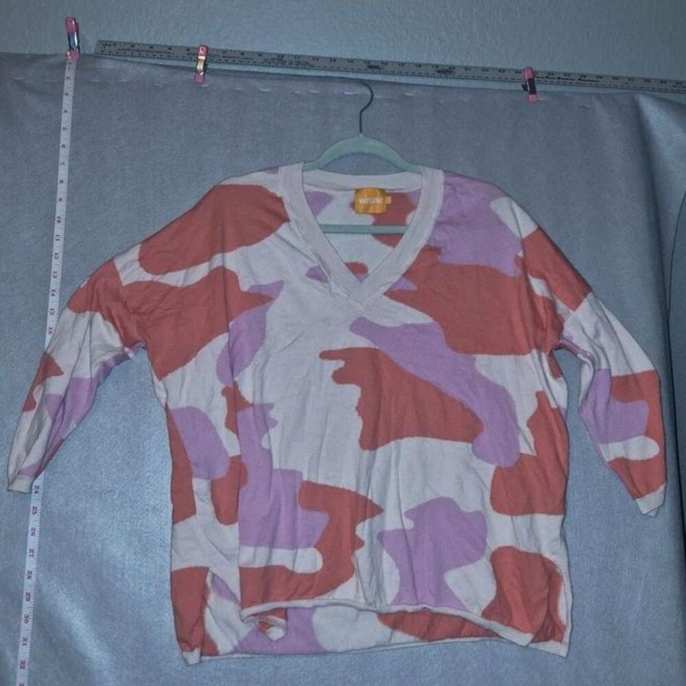 WISPR Abstract Camo V-Neck Sweater – Size Medium